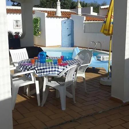 Quica, Heated Pool